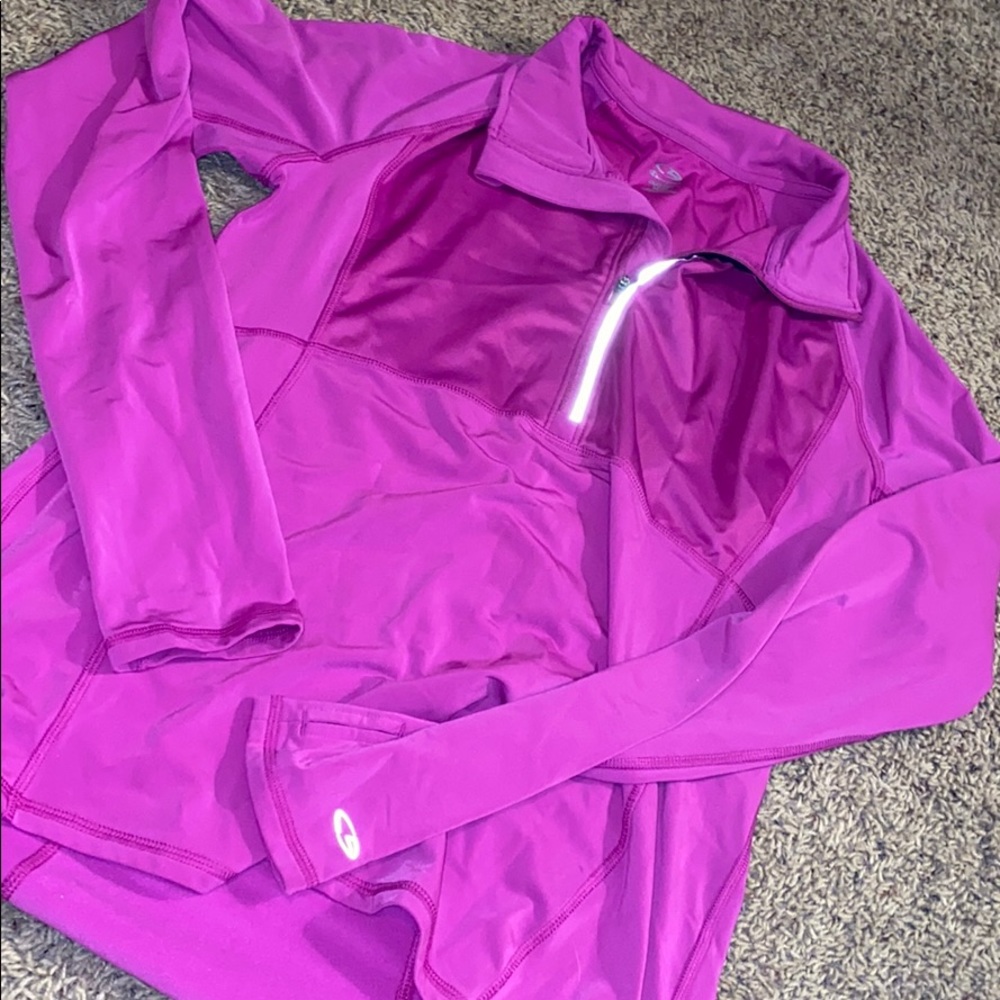 Champion running top